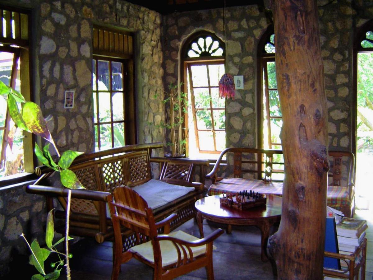 Liberta Homestay 图克图克 外观 照片